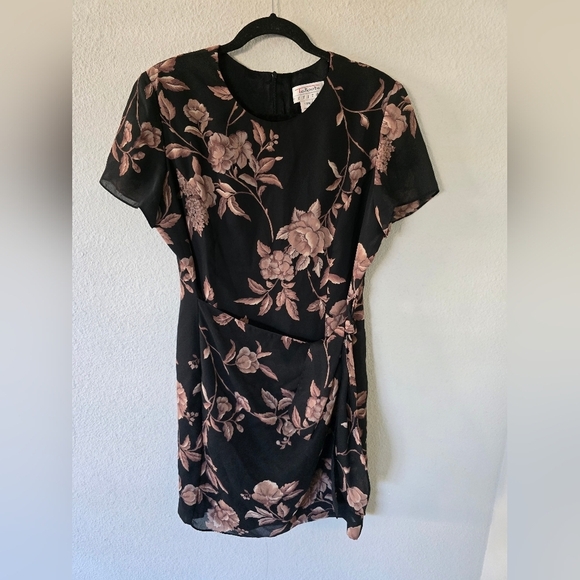 Talbots Floral Faux Wrap Dress Women Sz 14 Padded Short Coastal Fairycore - Picture 11 of 13